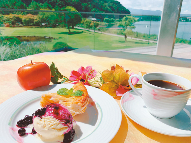 【河口湖×カフェ】CAFE KAWAGUCHIKO VIEW