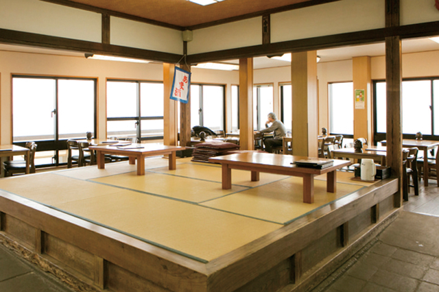 江の島の山頂で食べる磯料理がうまい!「魚見亭」