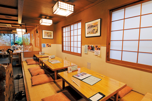 殻まで食べられる豪快江の島産伊勢えび!「丸だい仙水」