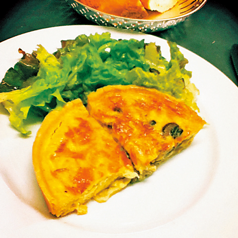 【山梨・河口湖×パン】本物のフランスパンとパンに合う惣菜を販売「ラ・ブーランジュリー」