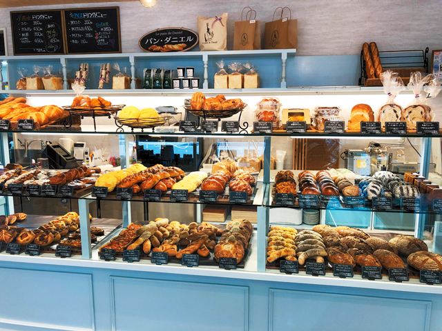 【山梨・河口湖×パン】本場フランス仕込みのパンや焼き菓子がそろう「パン・ダニエル」