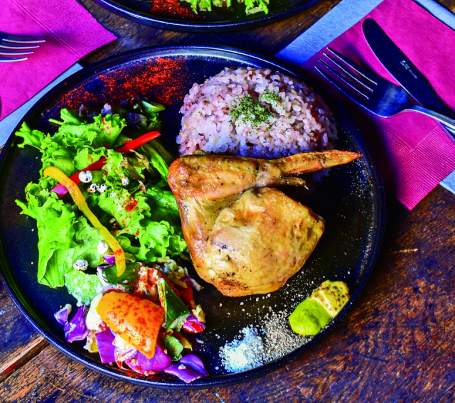 【善光寺周辺のカフェ】木の温もり漂う古民家カフェ「GOFUKU」