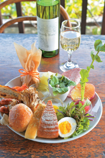 【山梨×直営グルメ】ワイナリー直営