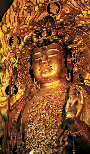 【長谷寺×見どころ】圧倒的存在の金色観音像「観音堂」