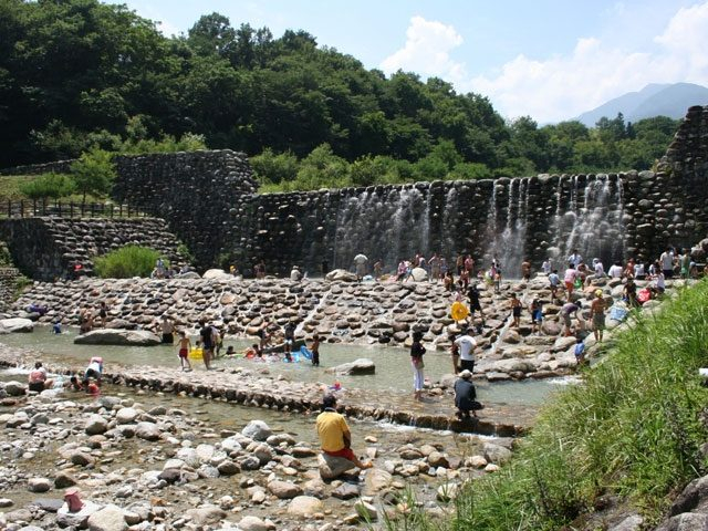 白州・尾白の森 名水公園べるが