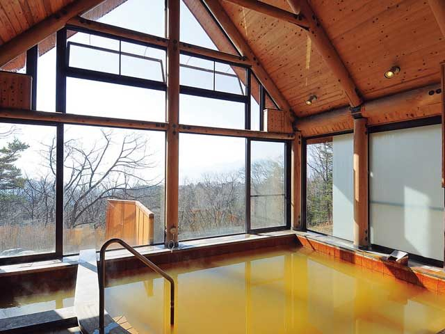 宿泊もOK! 清泉寮新館