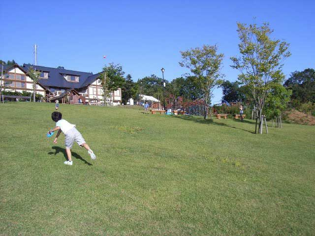 【大月&都留×観光】大月市を見渡す丘の上の公園「桂川ウエルネスパーク」