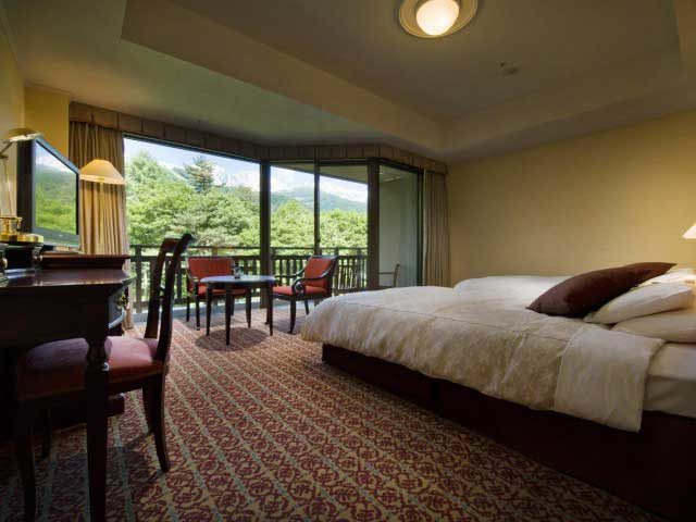 【一度は泊まりたい長野の高原の宿】雄大な白馬の山々を望む贅沢なリゾートホテル「白馬東急ホテル」