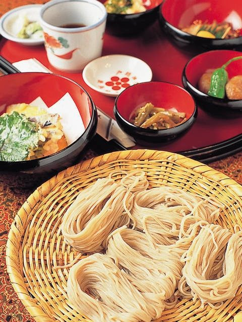 〈戸隠蕎麦の人気ランキング1位〉徳善院蕎麦の宿坊極意