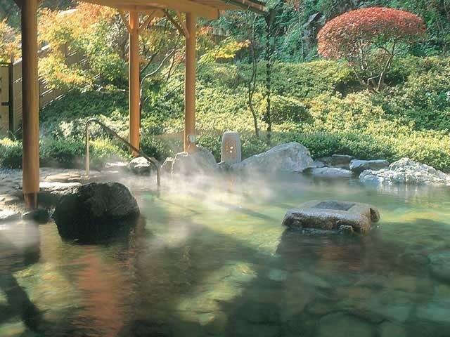 宿泊は早太郎温泉がおすすめ!