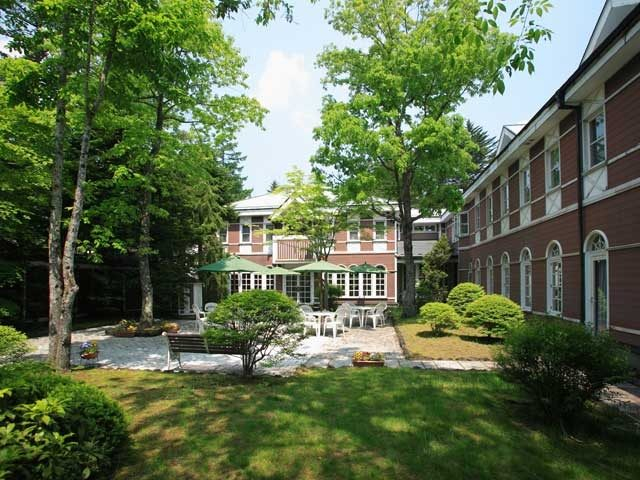 【旧軽井沢サイクリングコース】旧軽井沢ホテル音羽ノ森「レストラン桂姫ラウンジ」