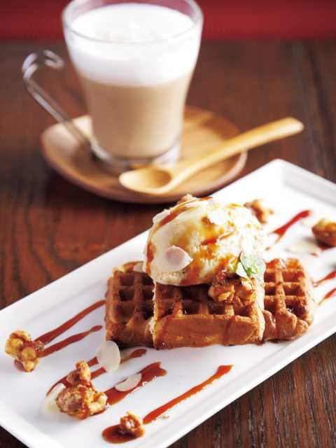 【善光寺周辺のカフェ】静かな路地裏でくつろぎの時間を「新小路カフェ」