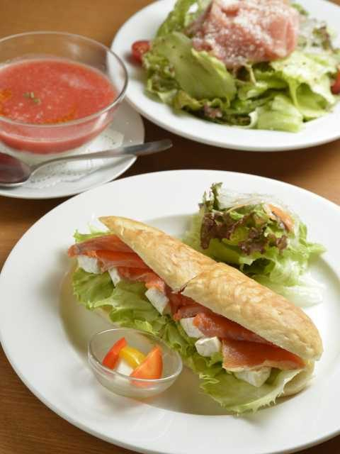 【原村&富士見高原×グルメ】地元産の旬素材を堪能「808 Kitchen&Table」