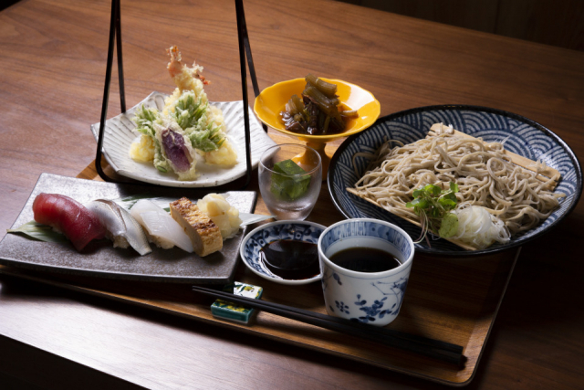 【南軽井沢サイクリングコース】くつかけダイニング