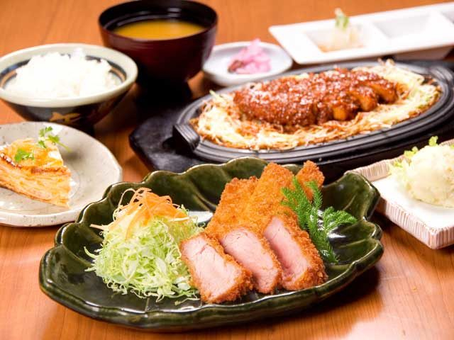 14:00 矢場とんでランチ