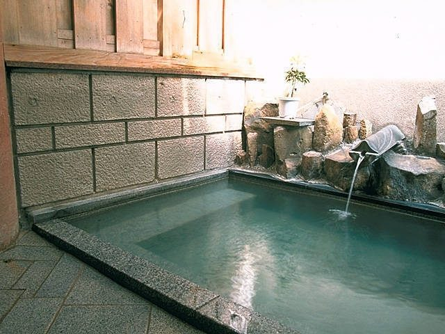 〈下諏訪温泉の日帰り温泉〉遊泉ハウス児湯