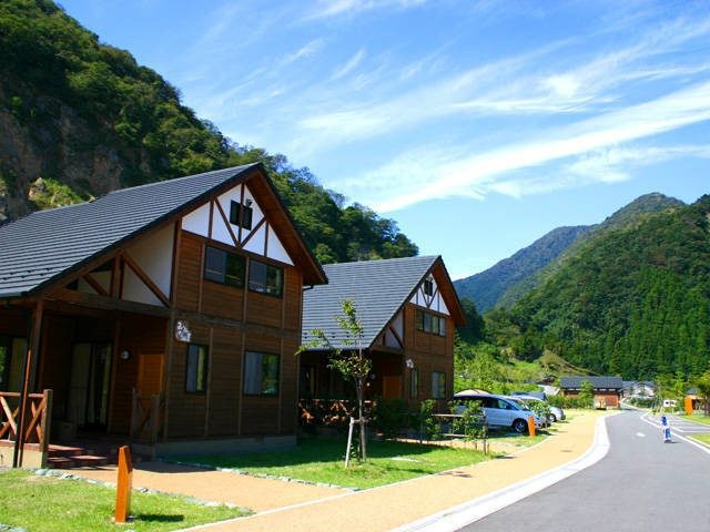 4.レンタル品や売店が充実でビギナーも安心! 青川峡キャンピングパーク(三重県)