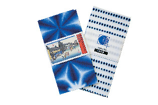 ミュージアムショップでみやげをチェック!