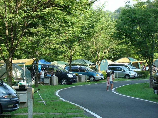 10.遊び場いっぱい!広大な国営公園内のキャンプ場 国営讃岐まんのう公園オートキャンプ場「ホッとステイまんのう」(香川県)
