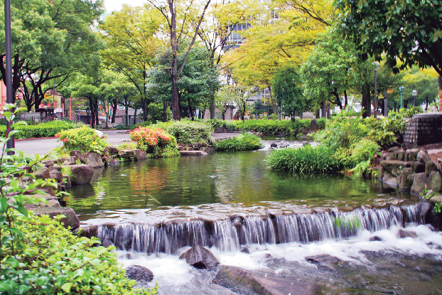 【名古屋・栄×観光街歩きのポイント】②緑あふれる公園でひと休み