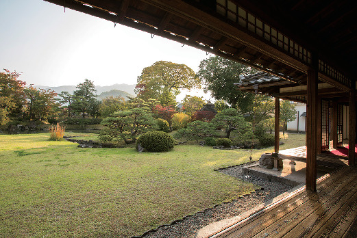 座観式庭園の眺め「真田邸」