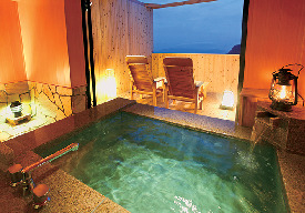 【蓼科・ビーナスライン×グルメ】標高2000mの絶景とおもてなしの宿「山本小屋ふる里館」