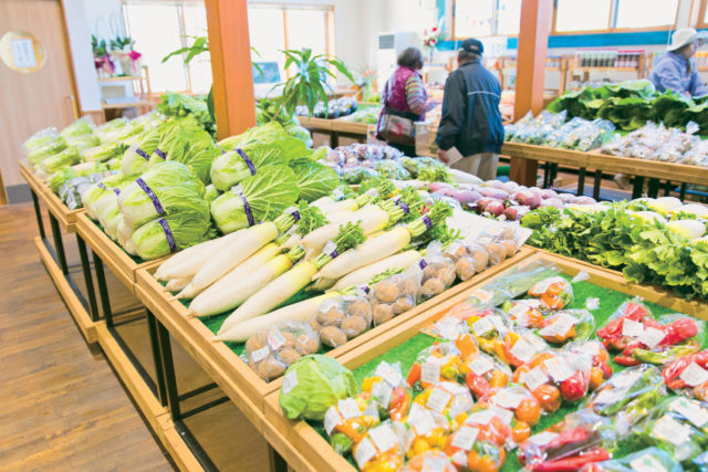 〈野辺山の観光スポット〉南牧村農畜産物直売所