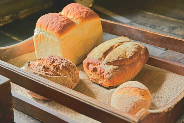 薪窯焼きベーカリー