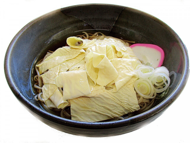 生そばを使った舞茸そばが好評「日光口パーキングエリア(上り)」