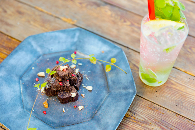 <宮島の絶景カフェ>牡蠣祝