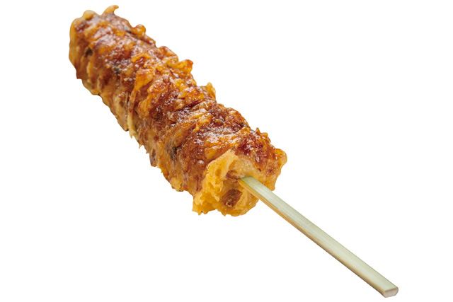 【宮島の食べ歩きスポット】あなごめしが食べ歩きグルメに「牡蠣フライ串と麦酒」