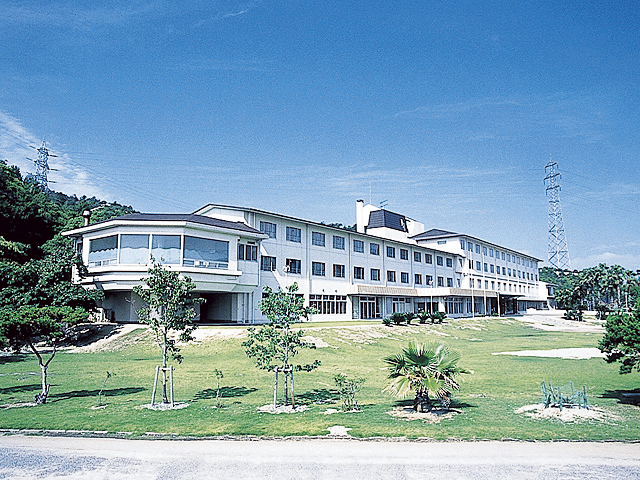 大久野島の観光の拠点はここ!「休暇村 大久野島」