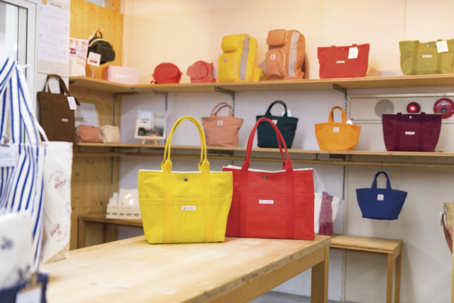 【尾道本通り商店街でお買い物】工房尾道帆布