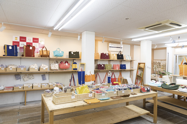 【尾道本通り商店街でお買い物】工房尾道帆布