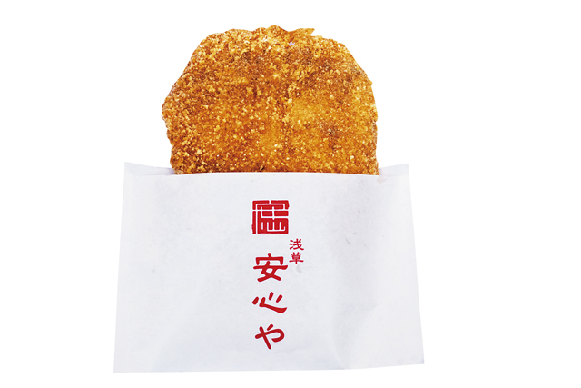 【浅草の食べ歩きスポット】唐揚げ炸鶏排が人気「浅草 安心や」