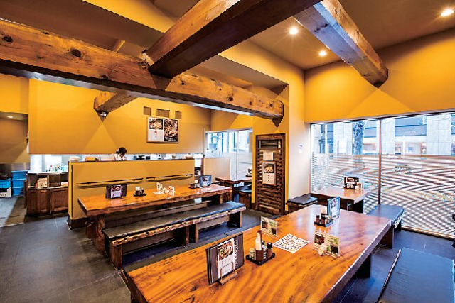 【名古屋×味噌煮込みうどん】山本屋本店 栄本町通店