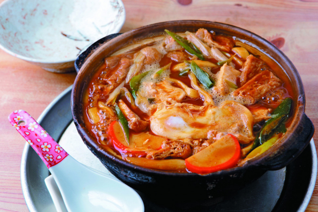 【名古屋×味噌煮込みうどん】岩正 手打ちうどん店