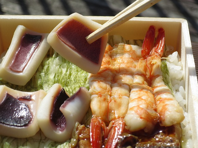 【東京駅「祭」の人気駅弁】「えび千両ちらし」 新発田三新軒(新潟県・新潟駅)