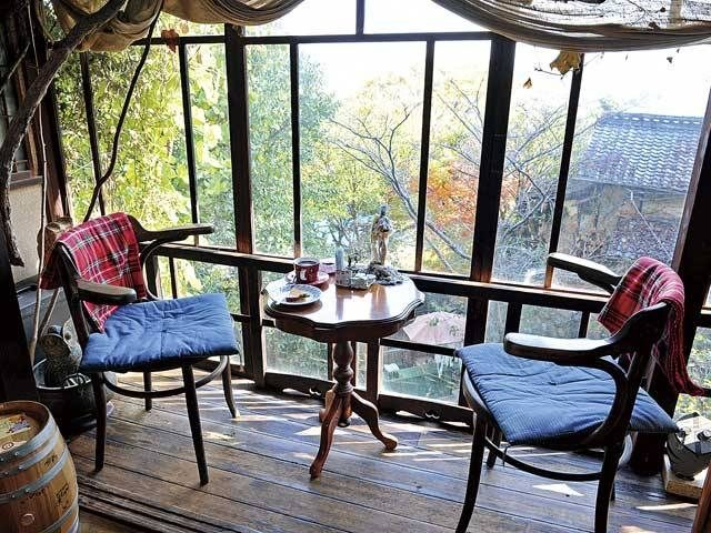 【広島・尾道×坂道カフェ】ツタに覆われたお屋敷カフェ「梟の館」