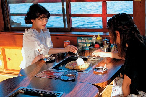 船上でもんじゃを味わおう!「元祖月島もんじゃ屋形船 天浮船丸」