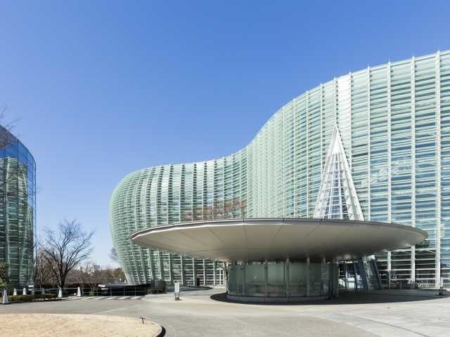 国立新美術館