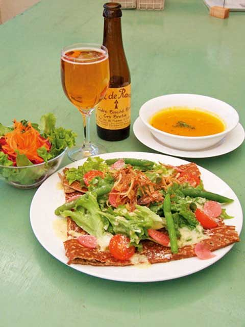 【吉祥寺×おしゃれカフェ】森の中のフレンチカフェ「Café du lièvre うさぎ館」