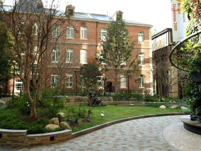 【丸の内側】丸の内ブリックスクエア