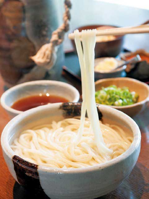 谷根千観光モデルコース③ もちもち食感の釜揚げうどん「根津 釜竹」