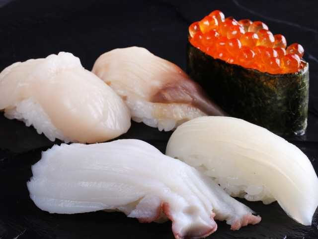 函館立喰い寿司 函太郎 東京駅一番街店