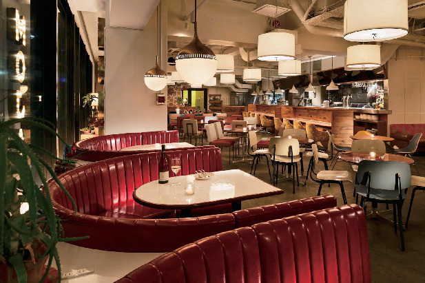 【東京×肉料理】甘じょっぱさの到達点! NYの愛されグルメ「MOJA in the HOUSE」 <ワッフルチキン>