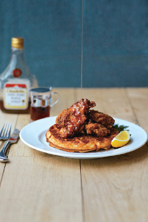 【東京×肉料理】甘じょっぱさの到達点! NYの愛されグルメ「MOJA in the HOUSE」 <ワッフルチキン>