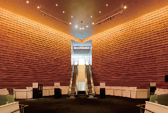 18:00 六本木ヒルズからの東京の夜景に感動