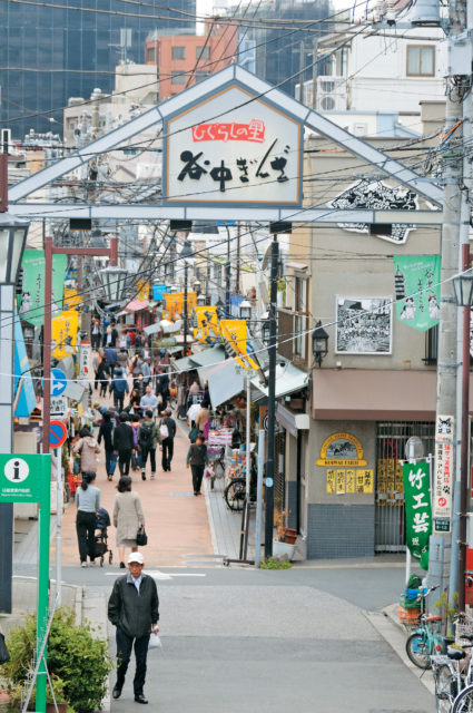 谷根千観光モデルコース① 昭和の香り漂う商店街「谷中銀座商店街」