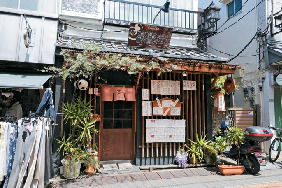 【谷根千×観光】世界のコーヒーを味わえる「自家焙煎珈琲 cafe 満満堂」